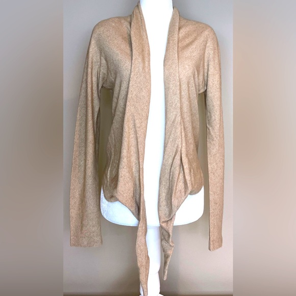 Donna Karan Cashmere Sweater - Picture 2 of 7